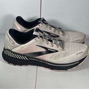 Brooks Adrenaline GTS 22